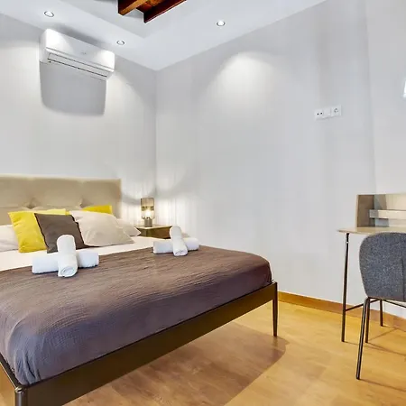 Modern & Quite At Larios * Malaga